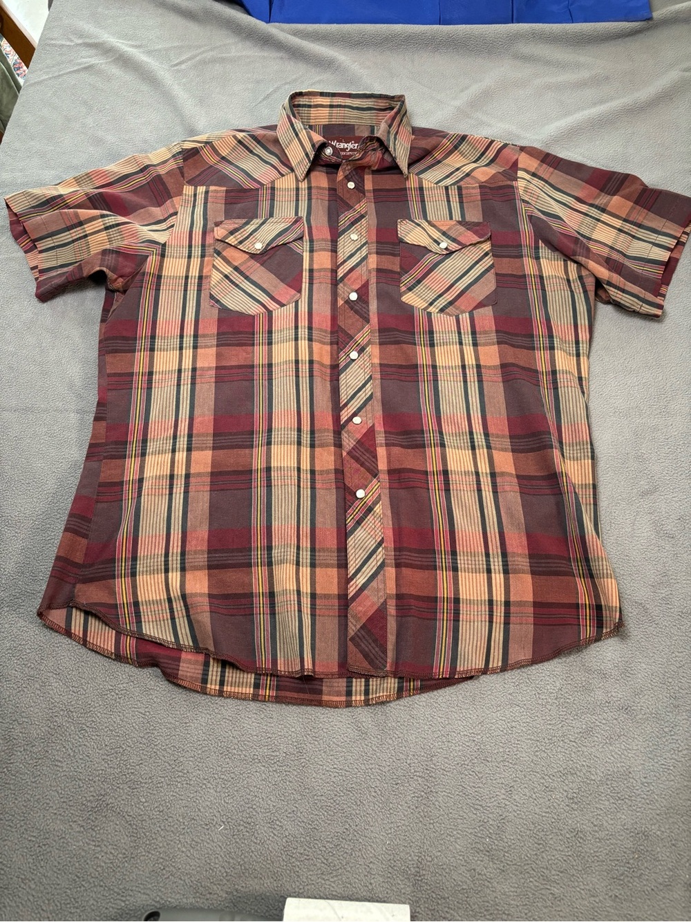Vintage Wrangler Shirt Mens Plaid L Pearl Snap Western Short Sleeve USA 70s